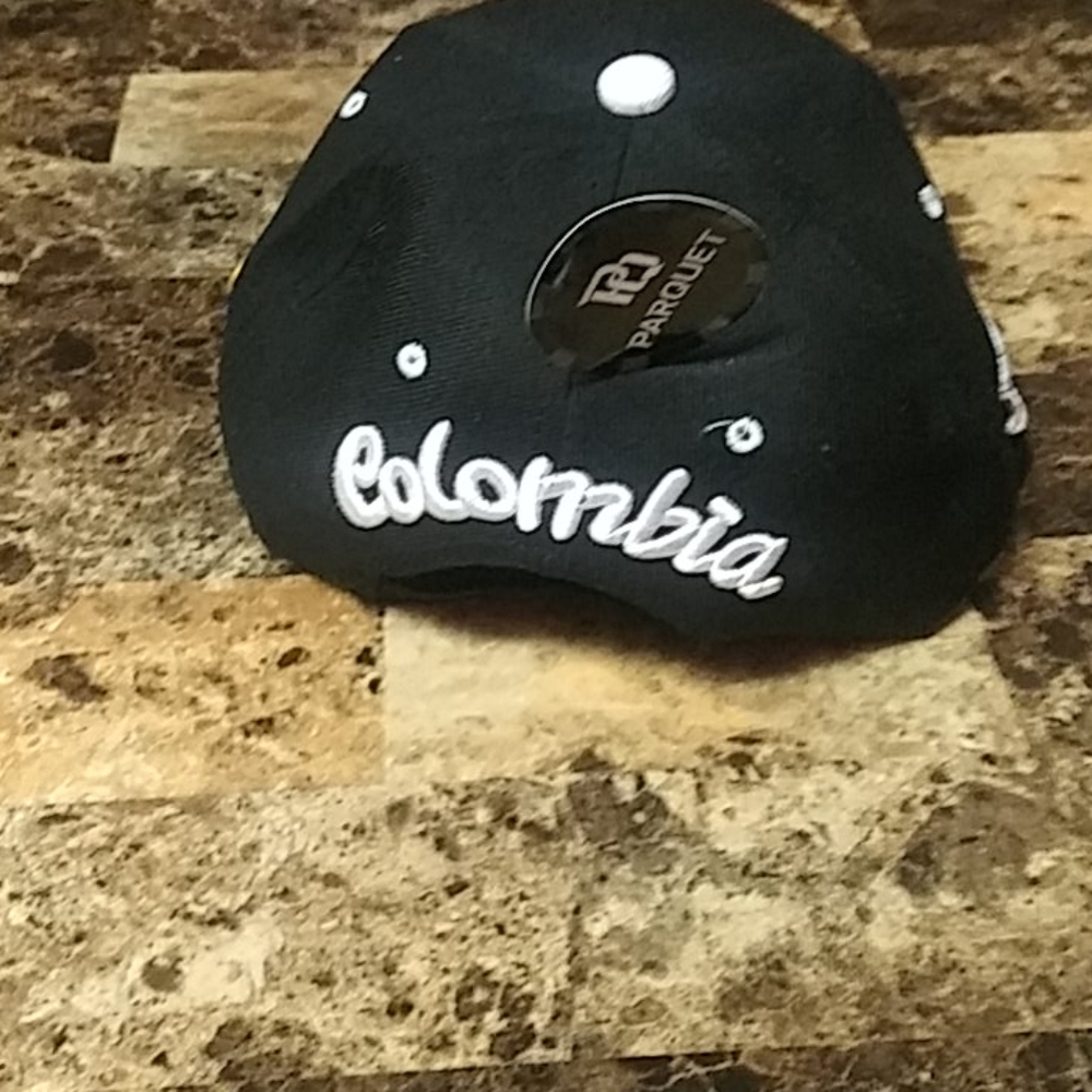 Hat - Picture 3 of 3